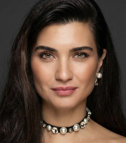 Tuba Büyüküstün